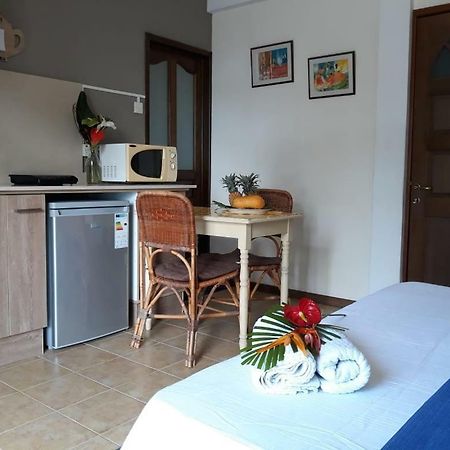 Pereybere Marlin Studio Apartment Pereybere Beach Екстериор снимка
